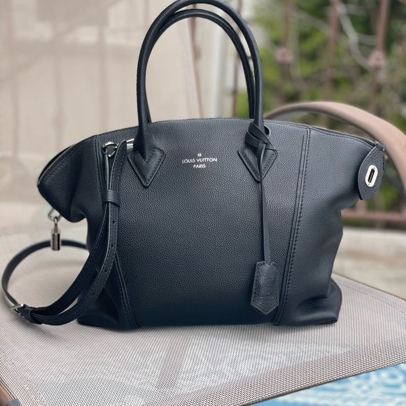 Louis Vuitton black leather top handle bag - Picture 4 of 13